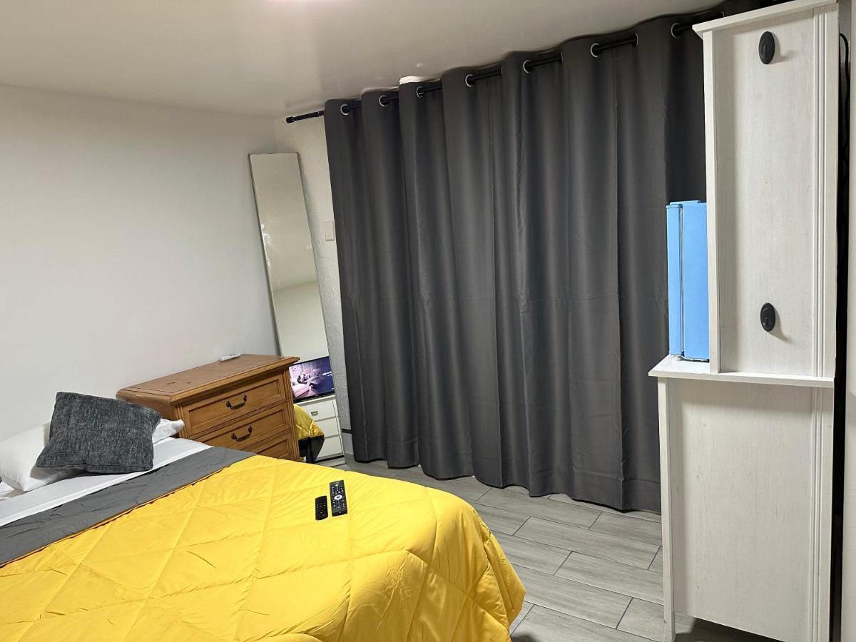 Appartamento Serene Full Bed Near Dolphin Mall/Fiu Miami Esterno foto